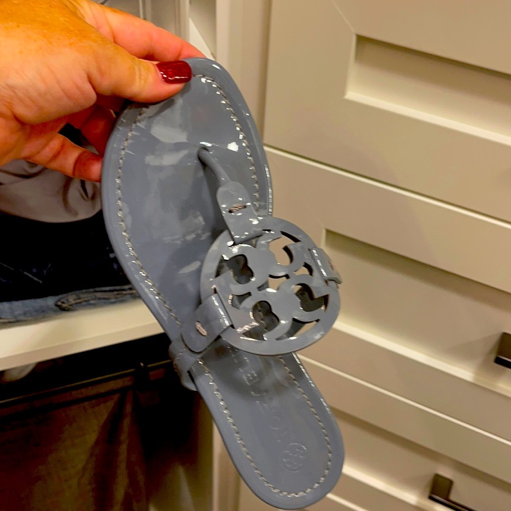 Tory Burch blue calla patent leather sandal new